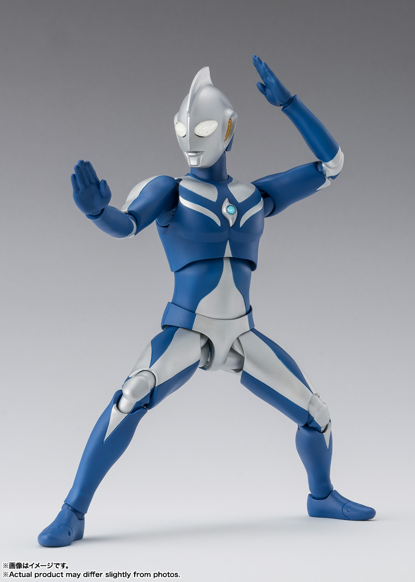 S.H.Figuarts&nbsp;ウルトラマンコスモス ルナモード