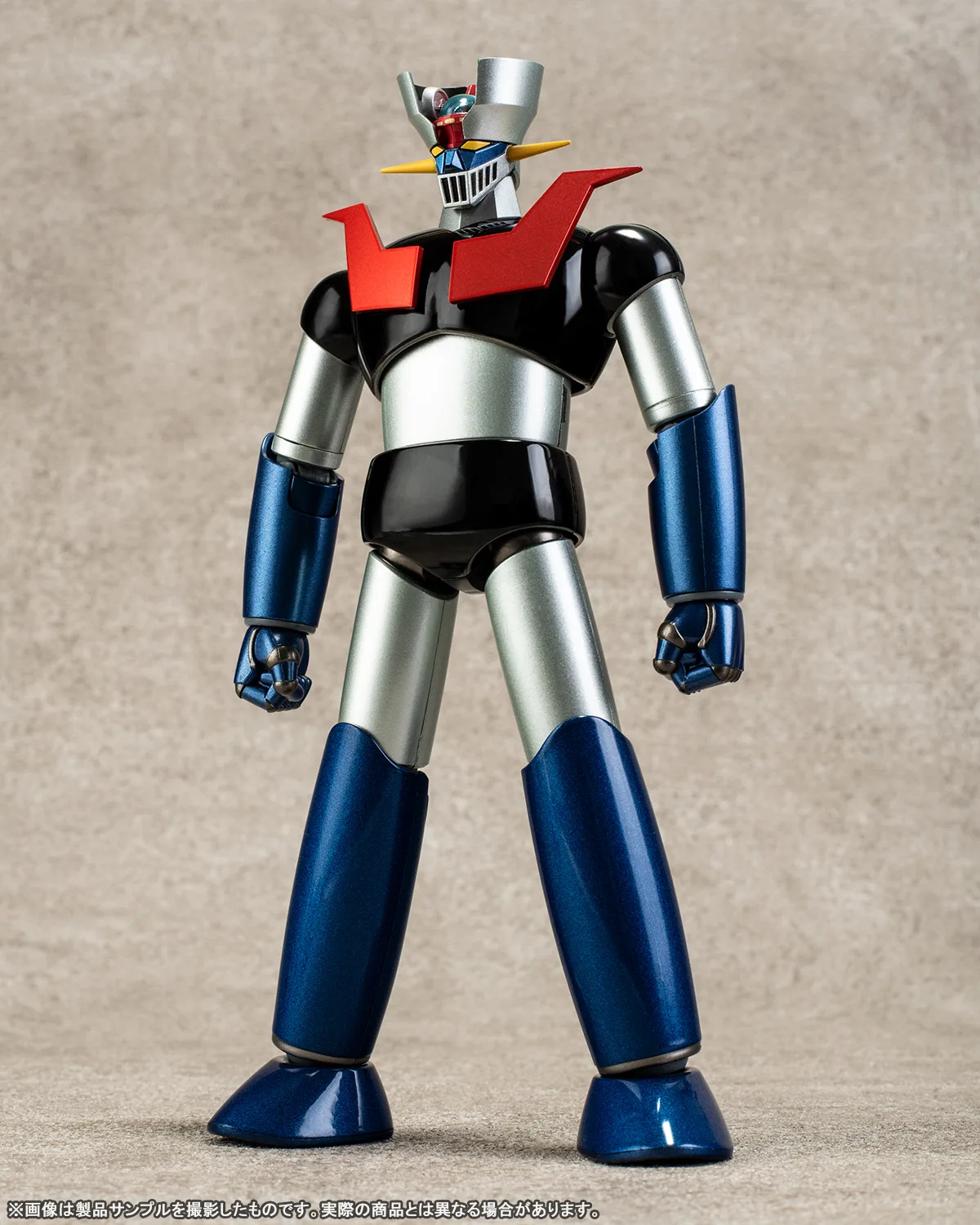 革命×進化を遂げ続けるくろがねの城！12/29発売「超合金魂 GX-105