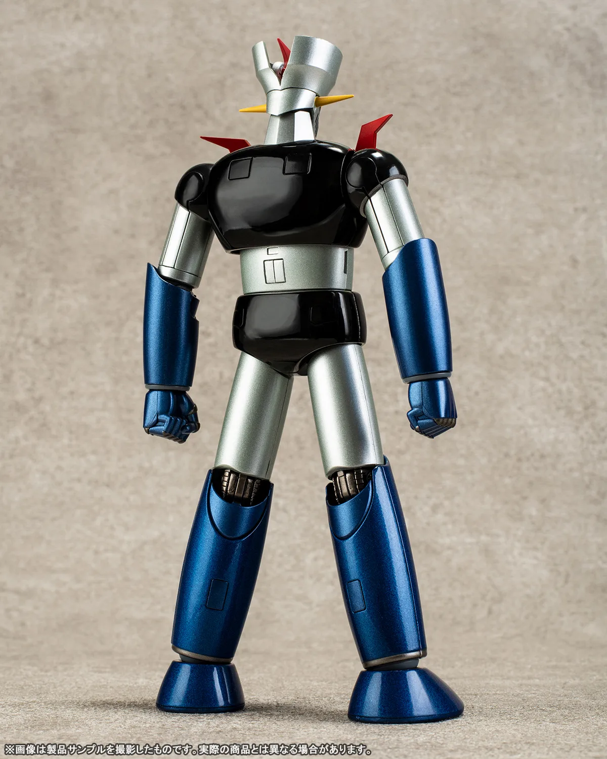 革命×進化を遂げ続けるくろがねの城！12/29発売「超合金魂 GX-105