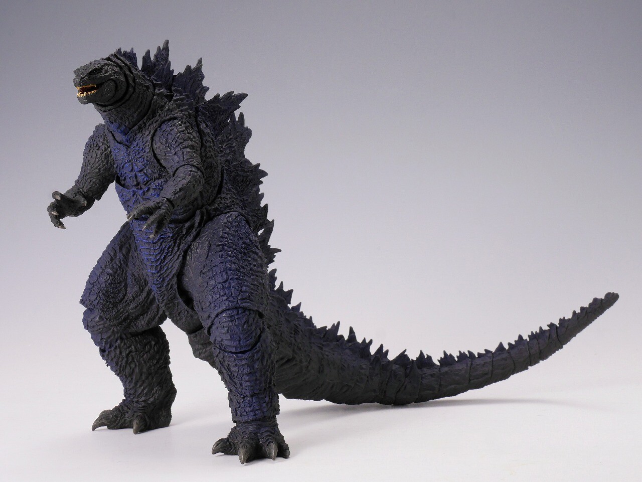 S.H.MonsterArts ゴジラ Night Color Edition- 2019 Godzilla 