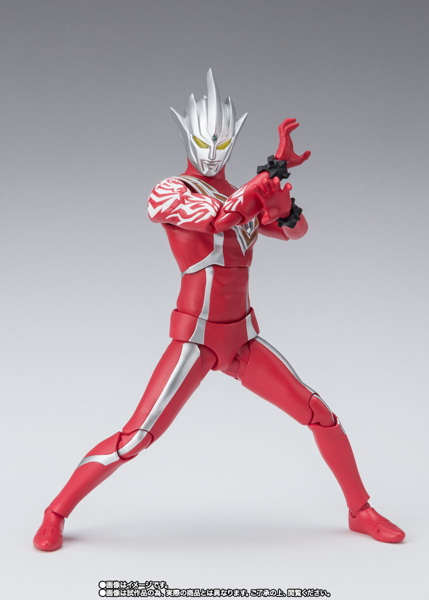 An introduction to the red warrior who has mastered the Cosmo Beast Style, S.H.Figuarts ULTRAMAN REGULOS!